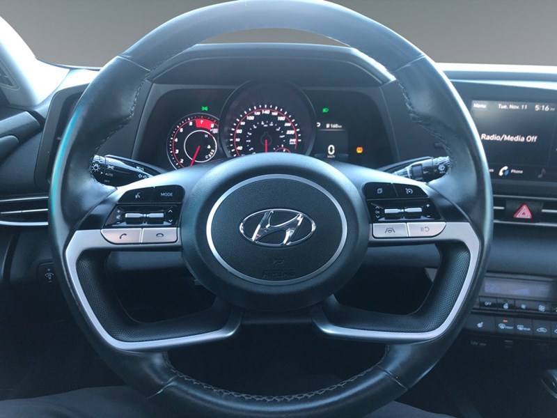 2021 Hyundai Elantra Preferred IVT w/Sun &Tech Pkg | 2 Sets of Tires
