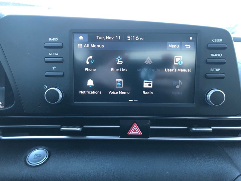 2021 Hyundai Elantra Preferred IVT w/Sun &Tech Pkg | 2 Sets of Tires