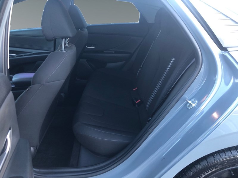 2021 Hyundai Elantra Preferred IVT w/Sun &Tech Pkg | 2 Sets of Tires