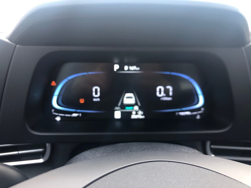 2024 Hyundai Elantra Essential IVT