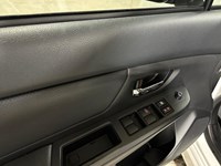 2013 Subaru Impreza 2.0i Limited Package (CVT)