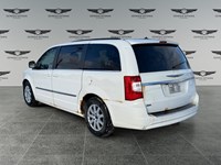 2013 Chrysler Town &amp; Country Touring