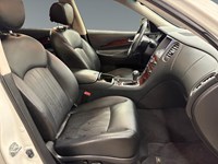 2017 INFINITI QX50 Base