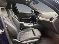 2019 BMW 330 i xDrive