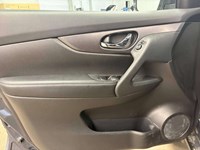 2016 Nissan Rogue S (CVT)