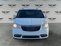 2013 Chrysler Town &amp; Country Touring