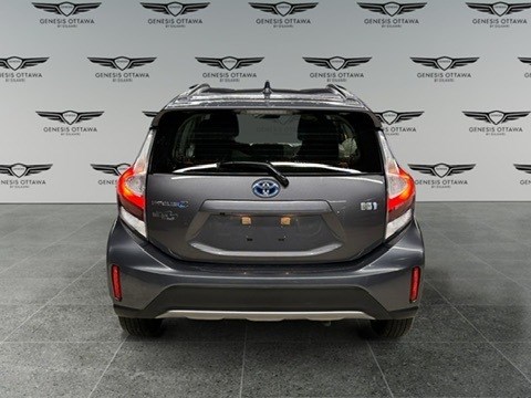 2018 Toyota Prius c Base