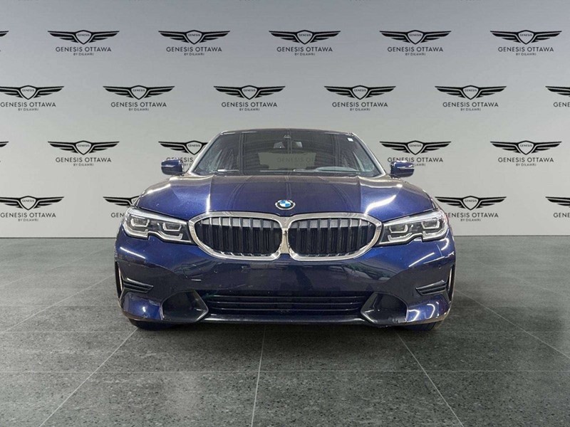 2019 BMW 330 i xDrive