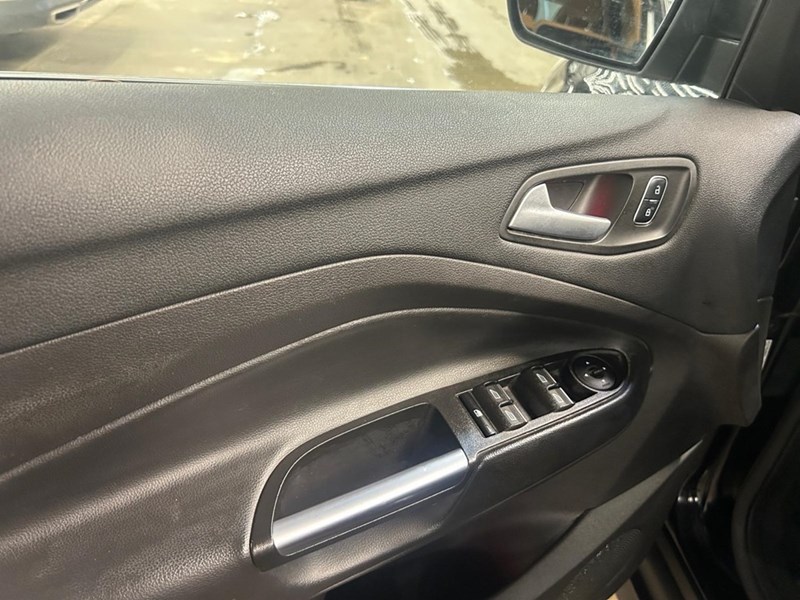 2017 Ford C-Max Energi Titanium