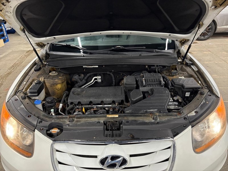 2010 Hyundai Santa Fe GL 2.4 (M6)