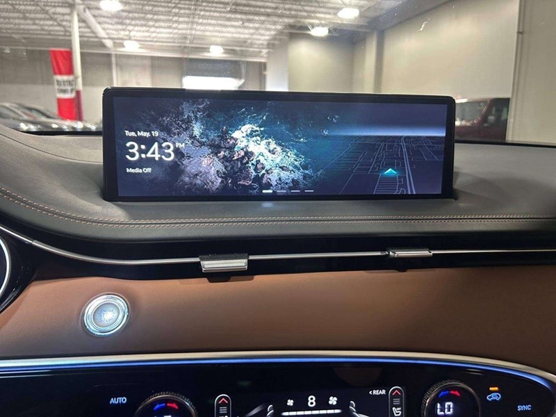 2023 Genesis GV70 2.5T Advanced Plus