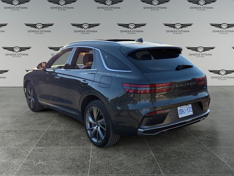 2026 Genesis GV70 2.5T Prestige