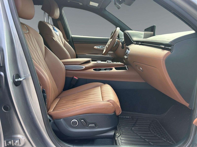 2024 Genesis GV70 2.5T Prestige