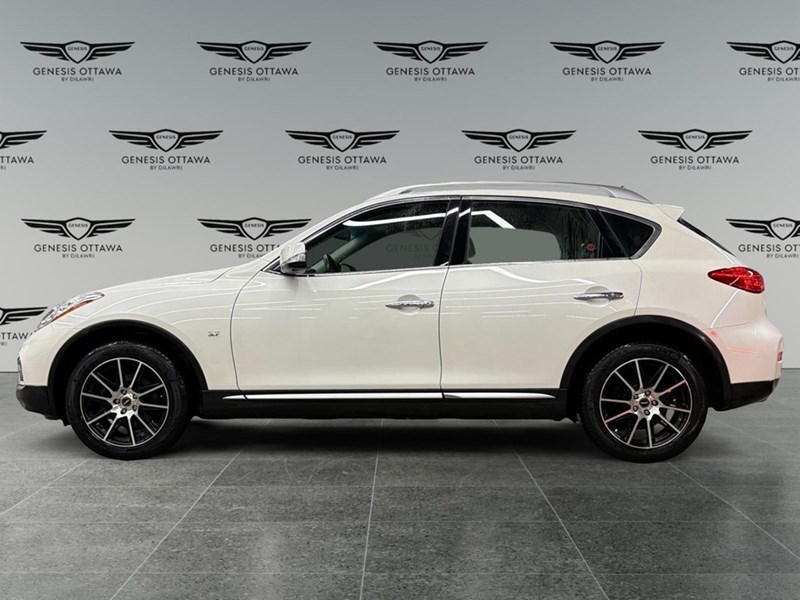 2017 INFINITI QX50 Base