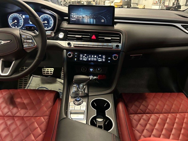 2026 Genesis G70 3.3T Sport