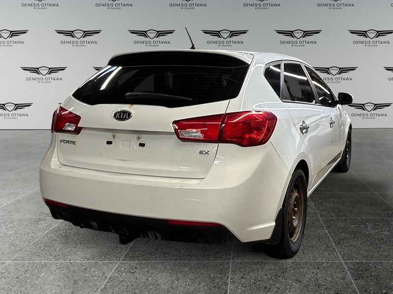2012 Kia Forte5 2.0L EX (A6)