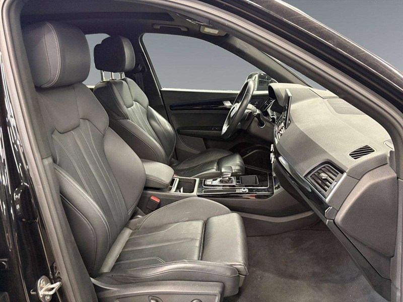 2022 Audi Q5 45 Technik