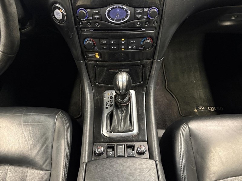 2015 INFINITI QX50 Base