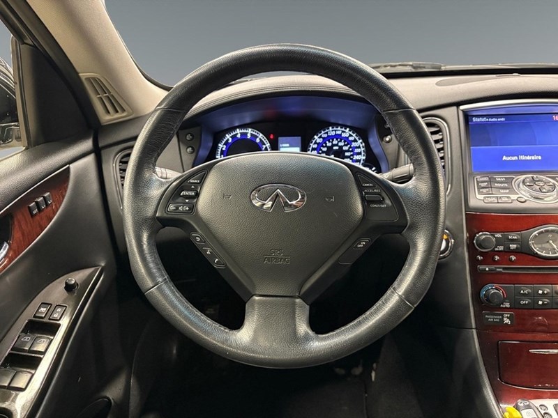 2017 INFINITI QX50 Base