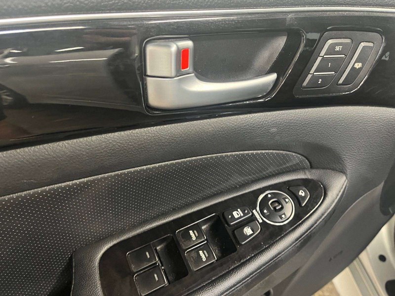 2012 Hyundai Genesis 3.8 Premium