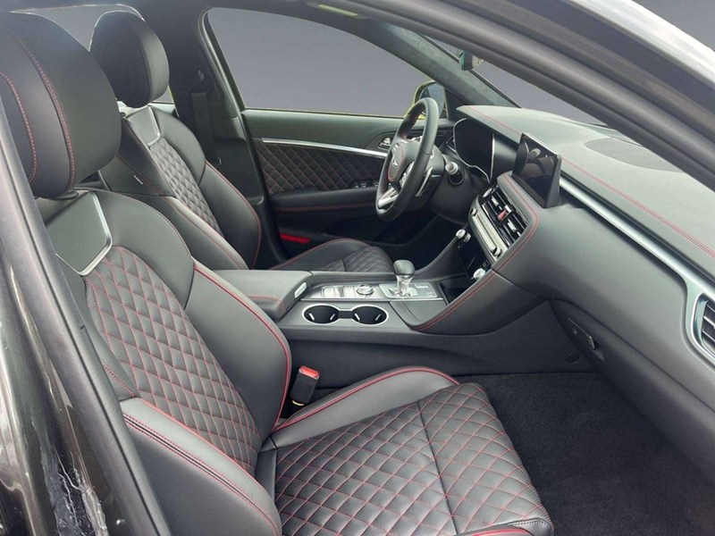 2026 Genesis G70 3.3T Sport