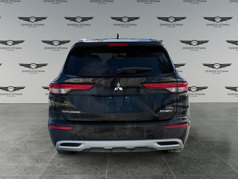 2024 Mitsubishi Outlander GT