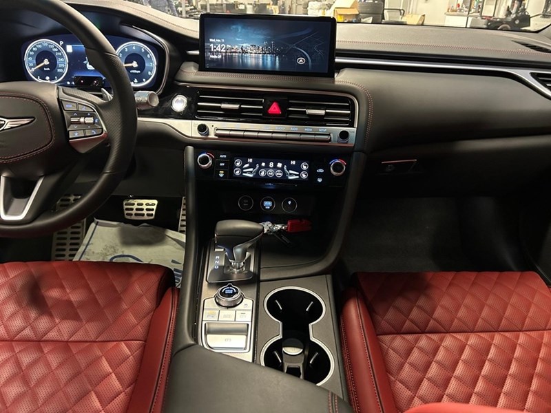 2026 Genesis G70 3.3T Sport