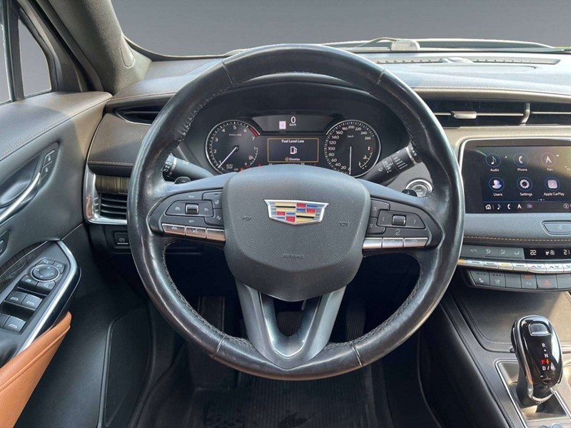 2021 Cadillac XT4 Premium Luxury