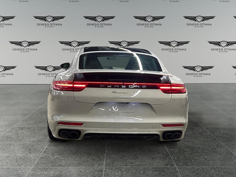 2018 Porsche Panamera 4S
