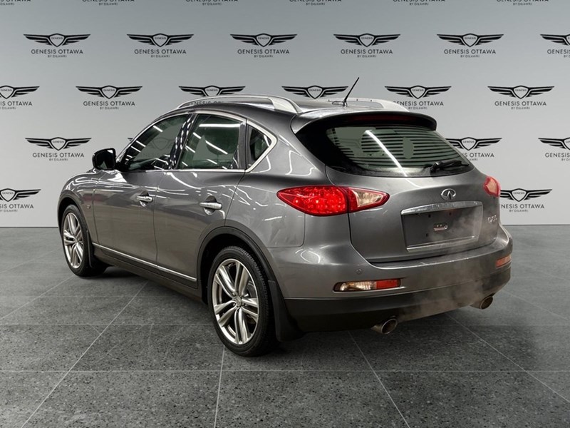 2015 INFINITI QX50 Base