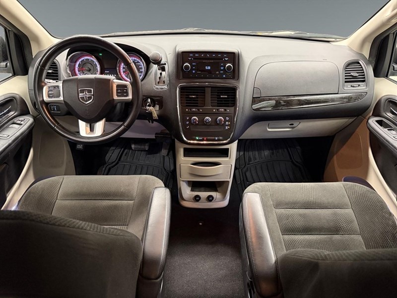 2016 Dodge Grand Caravan SE/SXT