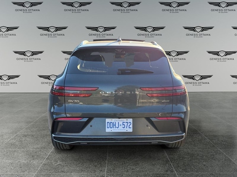 2026 Genesis GV70 2.5T Prestige