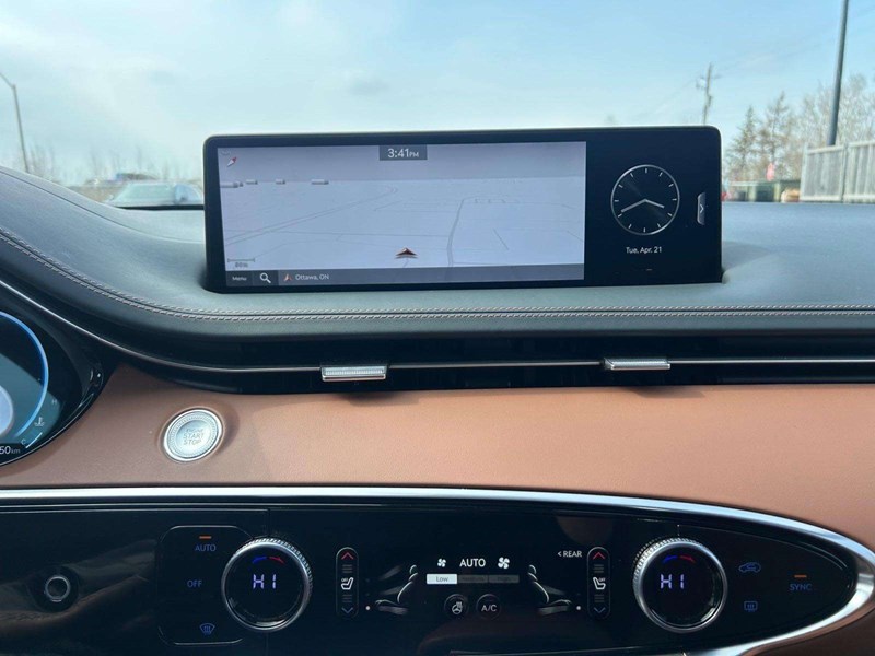 2024 Genesis GV70 2.5T Prestige