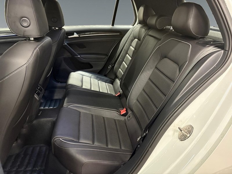 2019 Volkswagen Golf R 2.0 TSI (DSG)