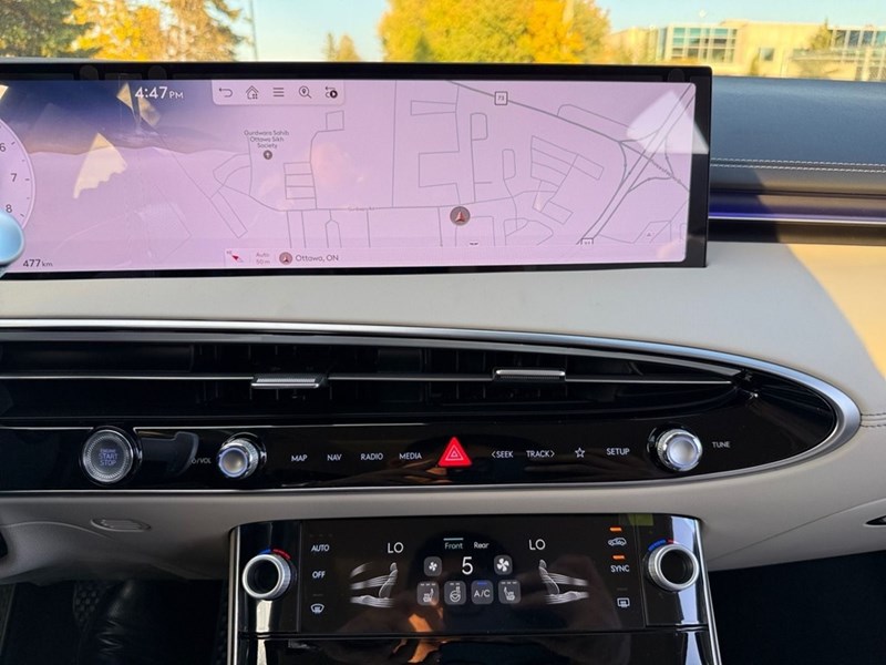 2026 Genesis GV70 2.5T Advanced