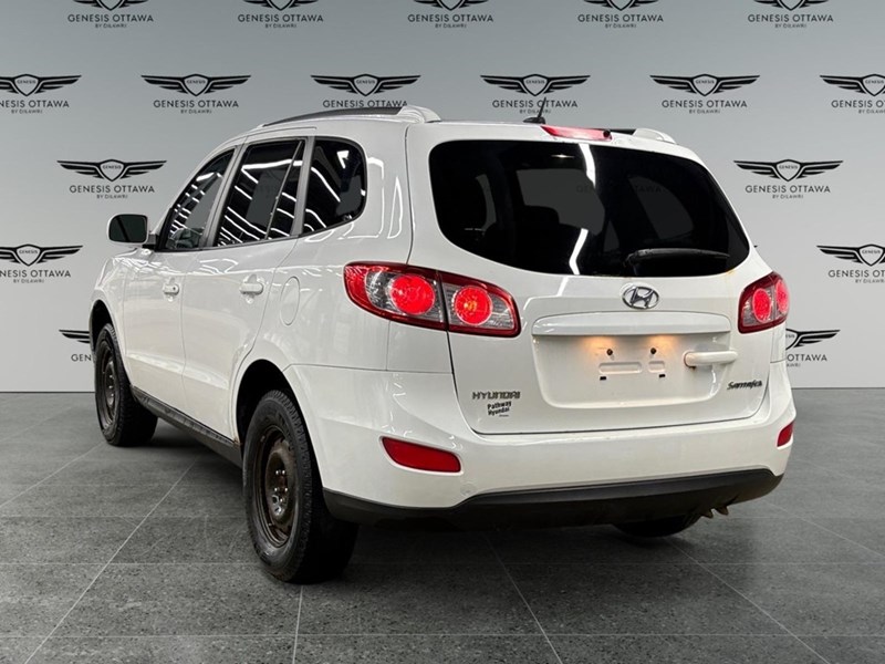 2010 Hyundai Santa Fe GL 2.4 (M6)