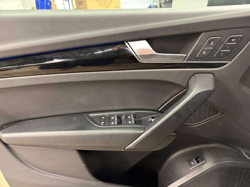 2022 Audi Q5 45 Technik