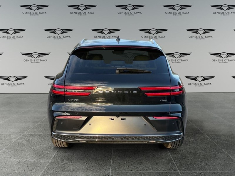 2026 Genesis GV70 2.5T Advanced