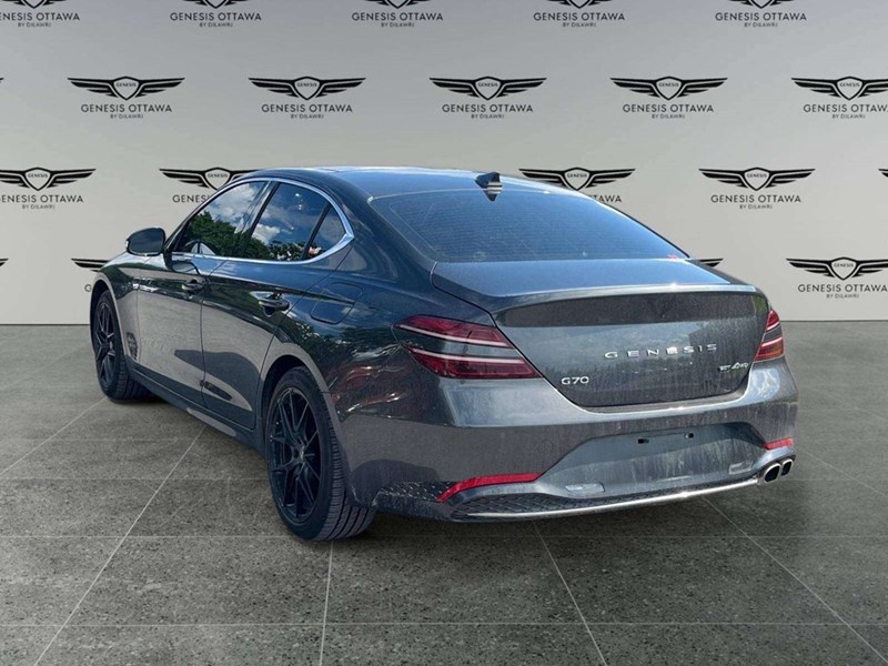 2023 Genesis G70 2.0T Advanced