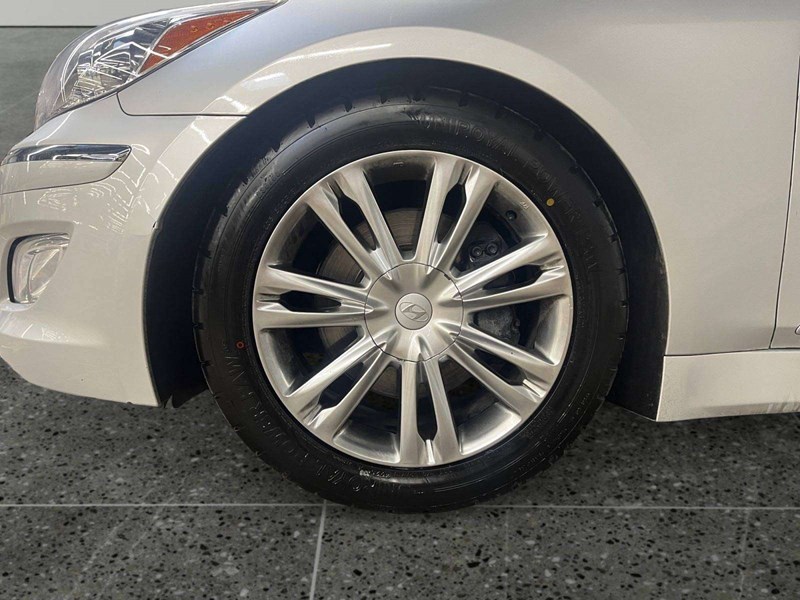 2012 Hyundai Genesis 3.8 Premium