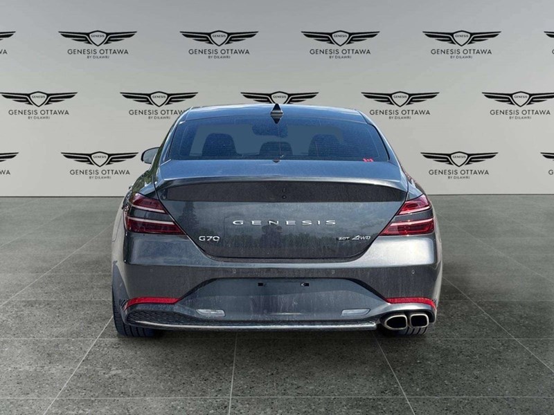 2023 Genesis G70 2.0T Advanced
