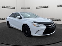 2017 Toyota Camry 4dr Sdn I4 Auto LE