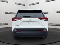 2021 Toyota RAV4 XLE AWD