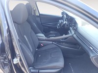 2024 Hyundai Elantra Preferred IVT