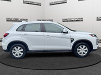 2024 Mitsubishi RVR ES FWD