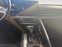 2022 Hyundai Elantra Preferred IVT w/Sun & Tech Package