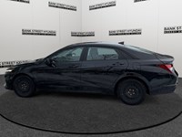 2023 Hyundai Elantra Preferred IVT