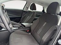2023 Hyundai Elantra Preferred IVT