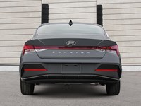 2026 Hyundai Elantra Luxury IVT