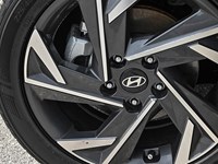 2026 Hyundai Elantra Luxury IVT